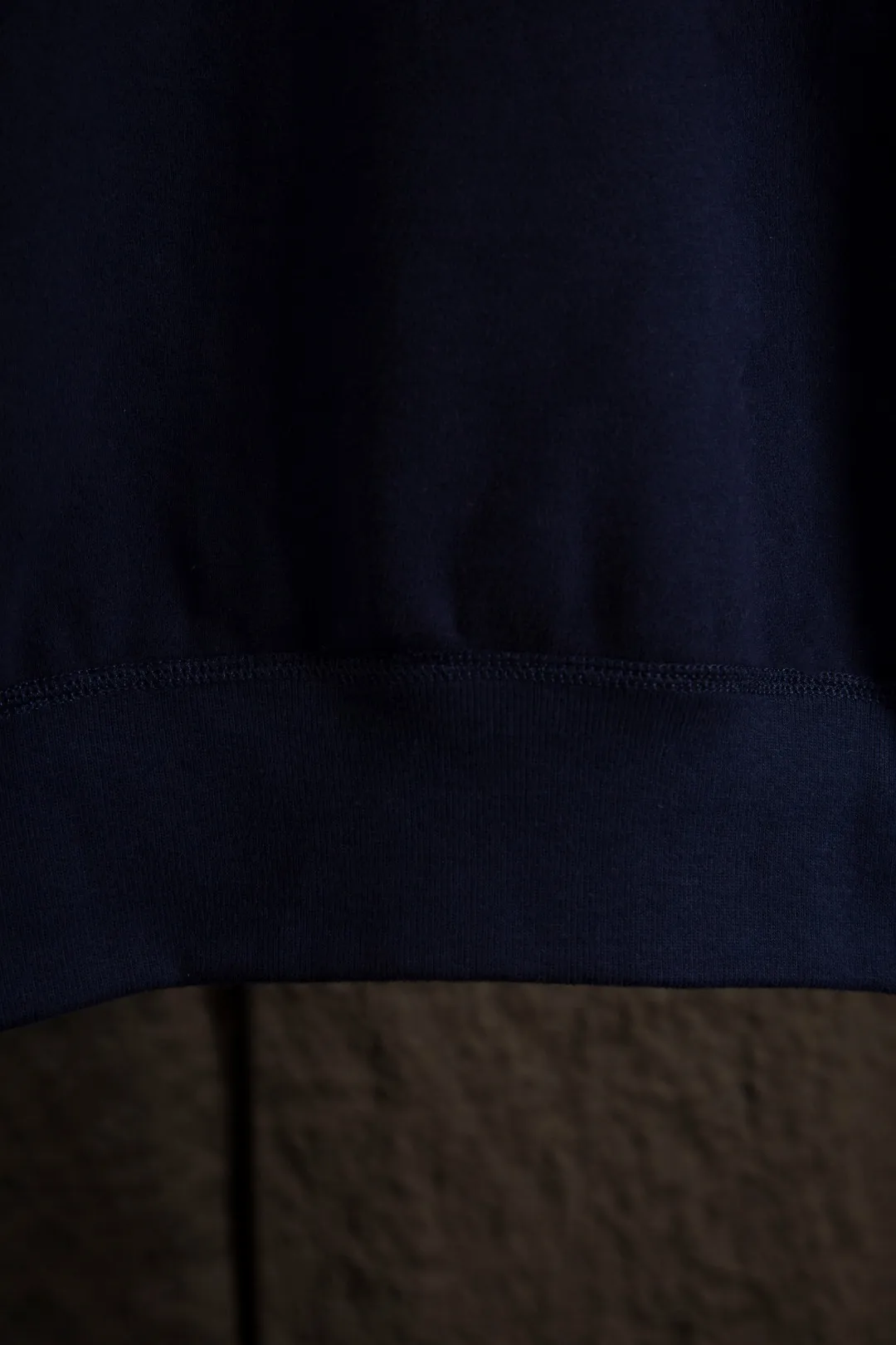 P270 Actual photo [Popular item] Style number: 25104# Color: Navy blue/hemp gray/white Size: S to XL - Ralph Lauren/Ralph Lauren 2025AW Autumn and Winter Bear series stacked topstitch design plaid lining hooded cardigan zipper sweatshirt - Original workmanship consistent Professional four-needle six-thread topstitch design ✅ - Face 370g double-sided cotton heavyweight fabric Contrast color yarn-dyed plaid inside ✅| - Highly restored customized brand zipper 0.8 pure cotton high-density hook and loop bonnet ✅ - RL limited design style Colorful bear logo precision embroidery Bright color contrasting plaid hood inside The upper body is colorful and distinguishes the classic style. Both men and women can easily control it. Simple and clean, versatile and can go wrong. Exposed topstitch 0.8 cm retro primary color hook and loop drawstring. Every detail is perfect.